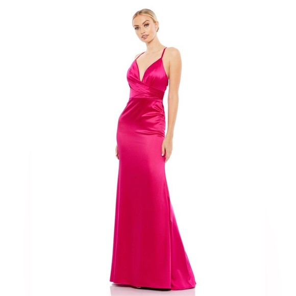 NWT Ieena for Max Duggal 26264 Plunge Faux Wrap Neck Gown in Fuchsia Size 4 - Picture 1 of 11